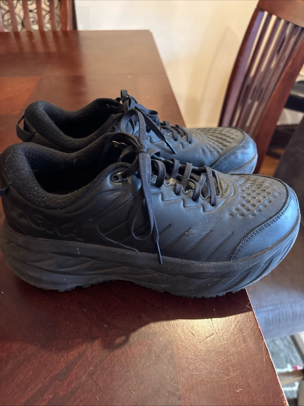 Hoka One One Bondi SR Black women Cushioned Athletic Shoes wide 9.5
